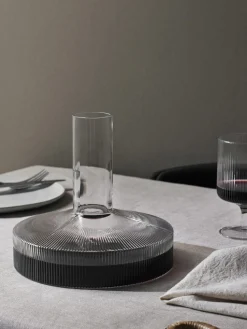 Decantador soplado con relieves Ripple, 1,1 L