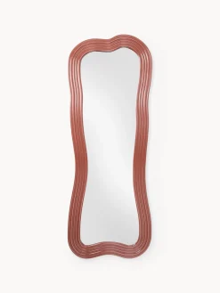 Espejo de pie con marco ondulado Cosimo