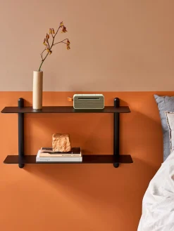 Estante de pared de madera de fresno Nivo