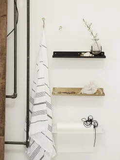 Estante de pared de metal Ledge