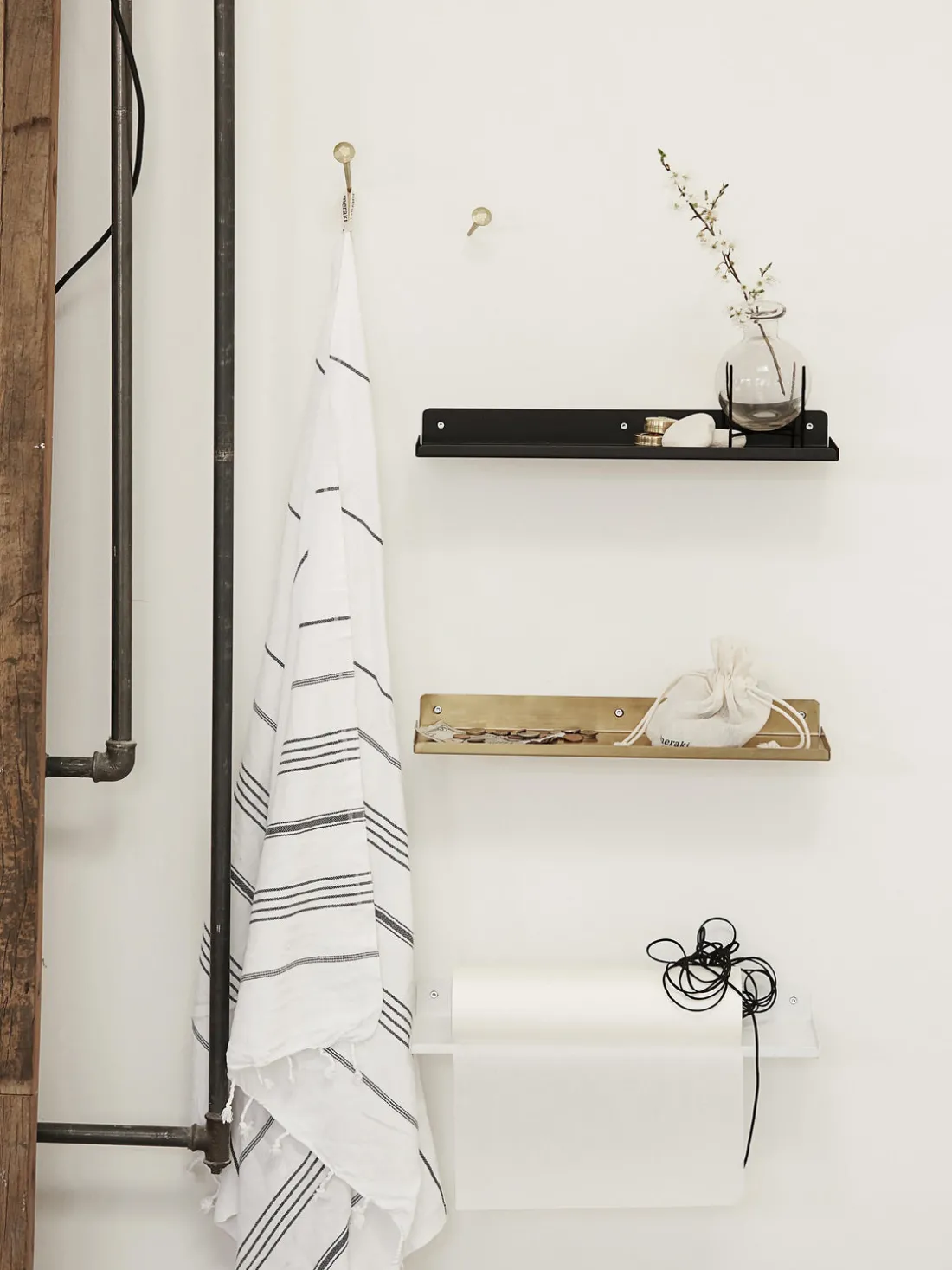 Estante de pared de metal Ledge