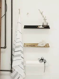 Estante de pared de metal Ledge