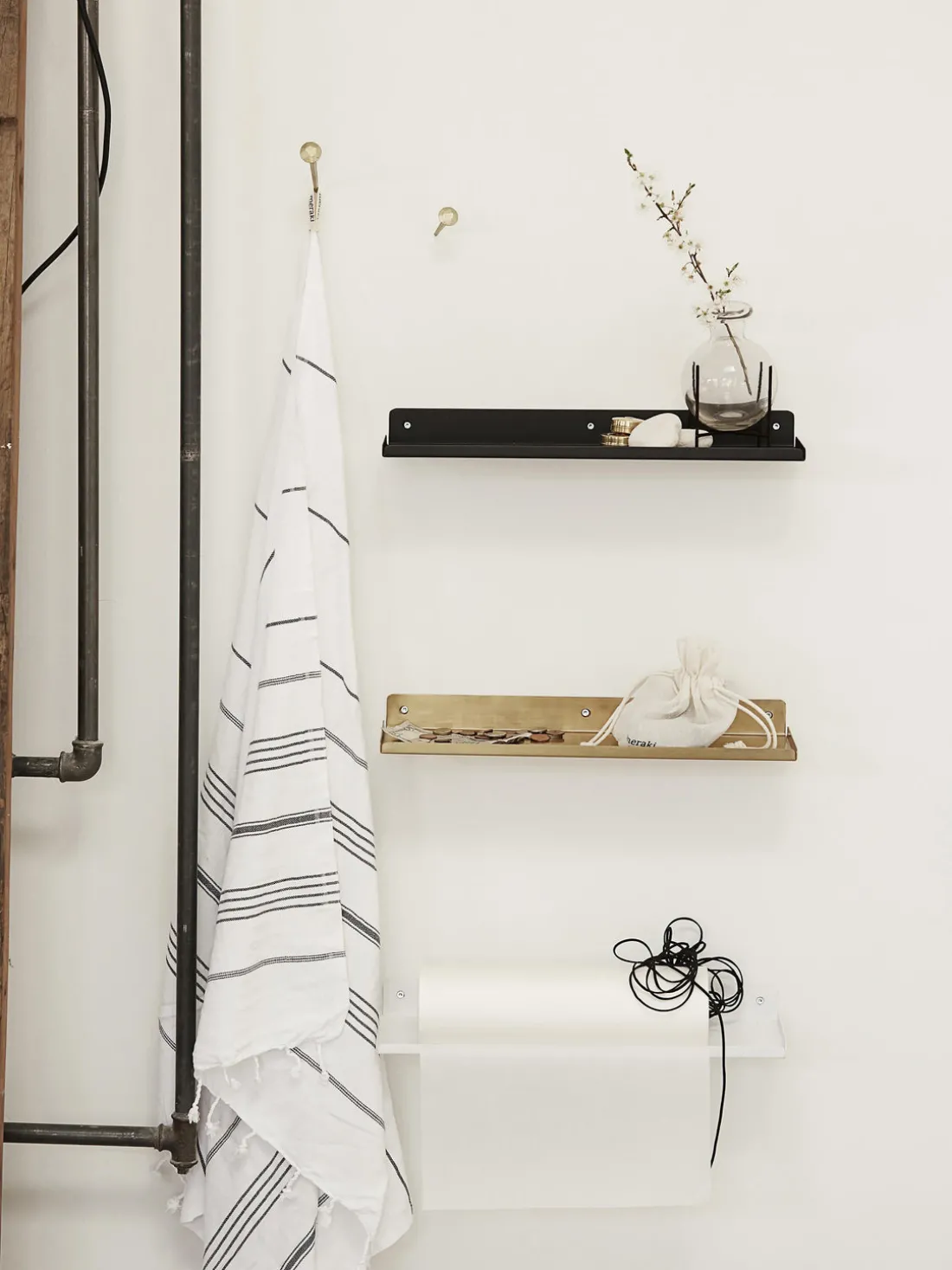 Estante de pared de metal Ledge