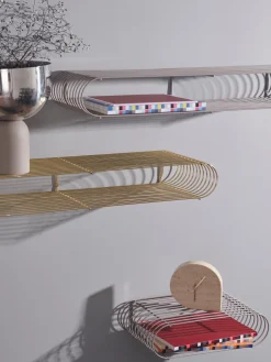 Estante de pared de metal Curva, 80 cm