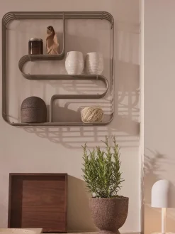 Estante de pared de metal Curva