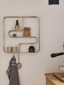 Estante de pared de metal Curva