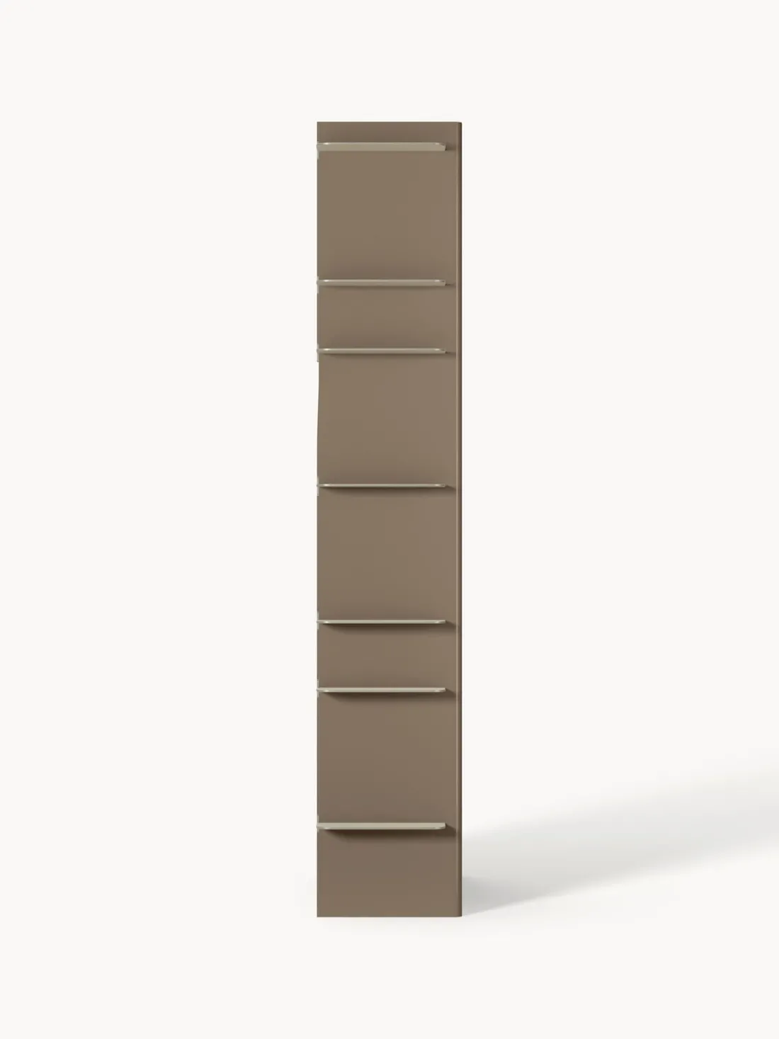 Estantería alta con elementos de metal Rami