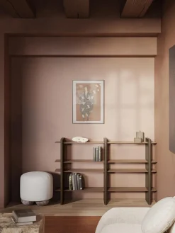 Estantería con elementos de metal Rami