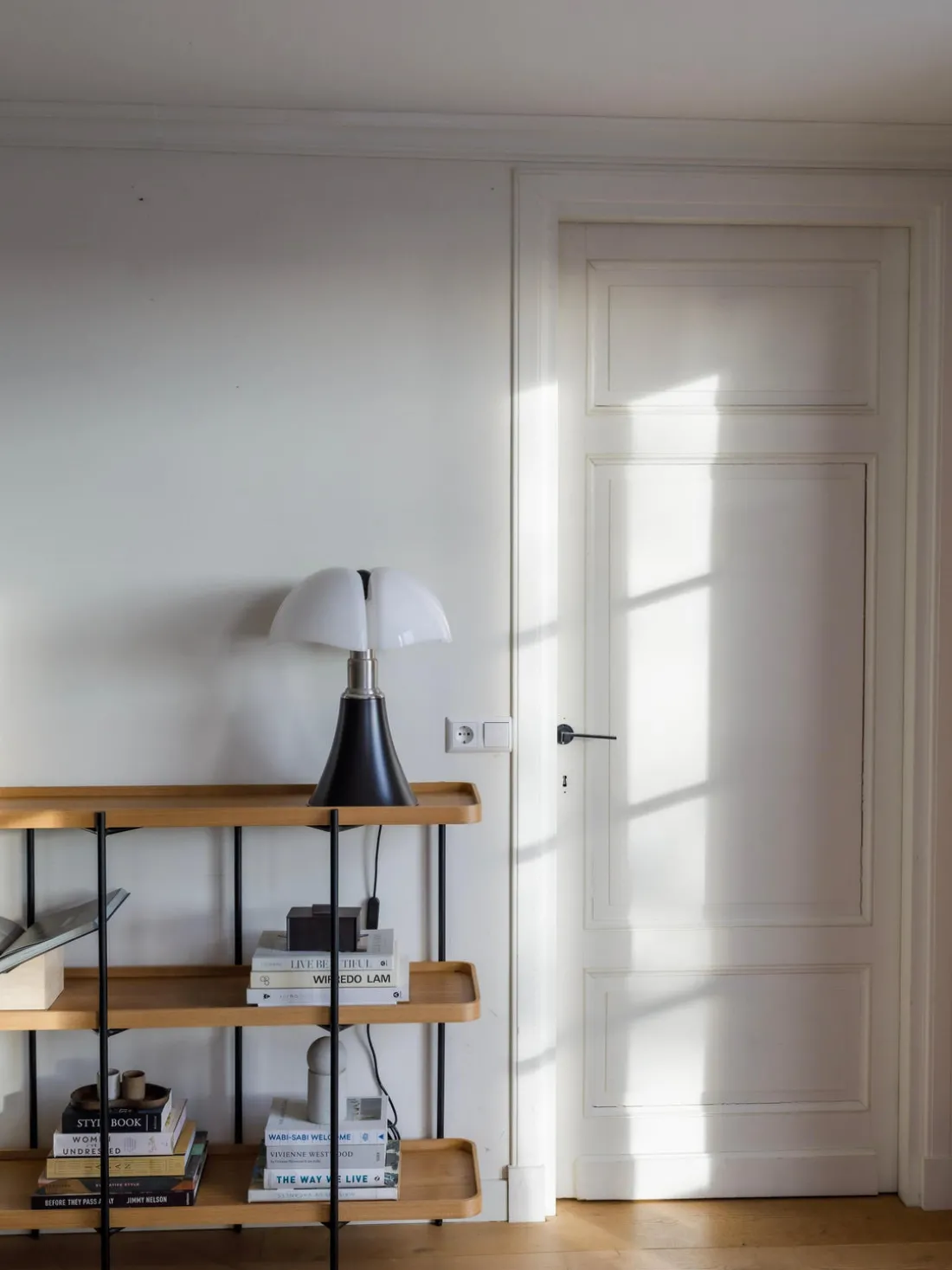 Estantería de madera Renee