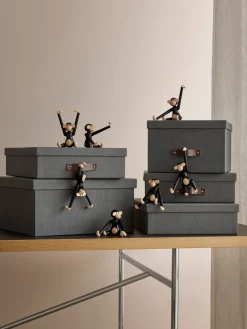 Figura decorativa de madera de roble Monkey