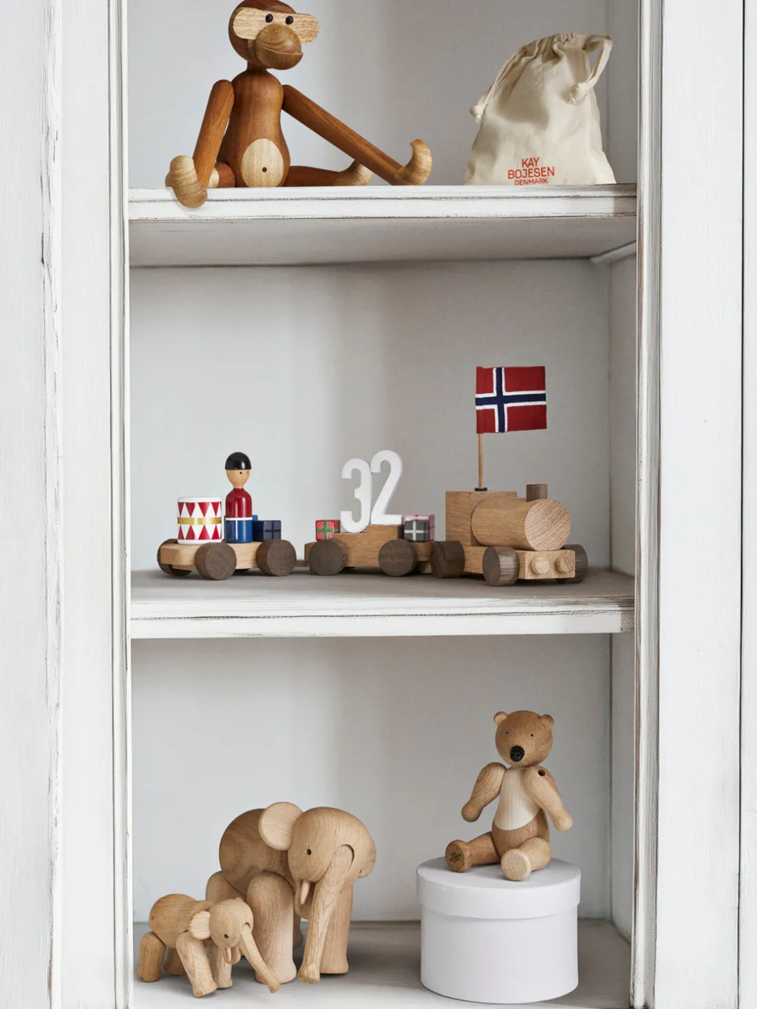 Figura decorativa de madera Bear