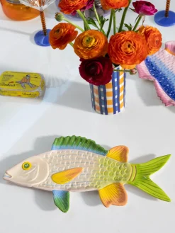 Fuente artesanal de dolomita Fish, 32 x 13 cm