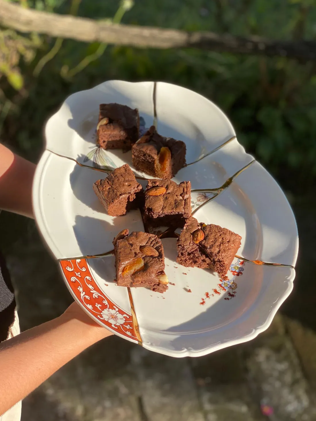 Fuente de porcelana Kintsugi