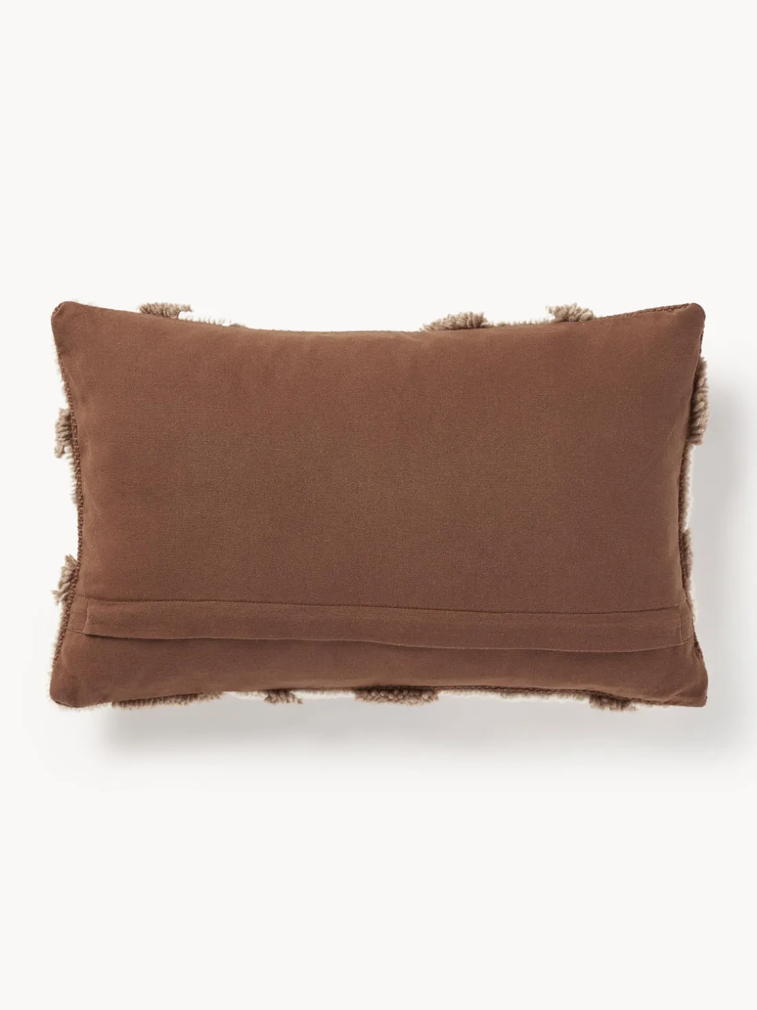 Funda de cojín artesanal con tejido capitoné Jiri