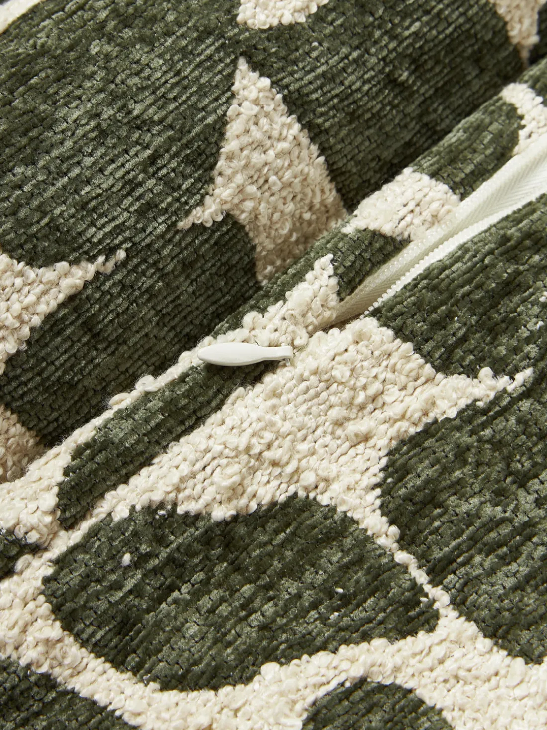 Funda de cojín en tejido bouclé y chenilla Nenda