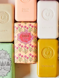 Jabón artesanal Chic (lavanda, kiwi, pimienta rosa y sándalo)