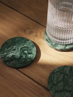 Jarra con relieve y borde dorado Minna, 1,1 L