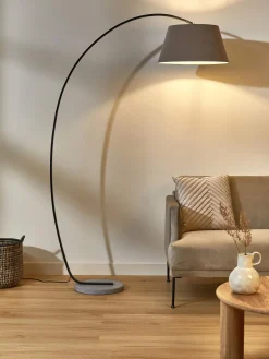 Lámpara arco grande de diseño Brok