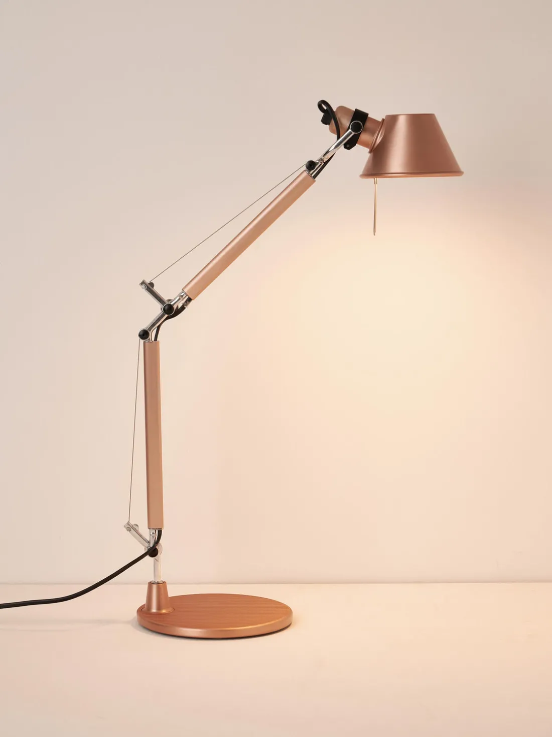 Lámpara de escritorio ajustable Tolomeo Micro