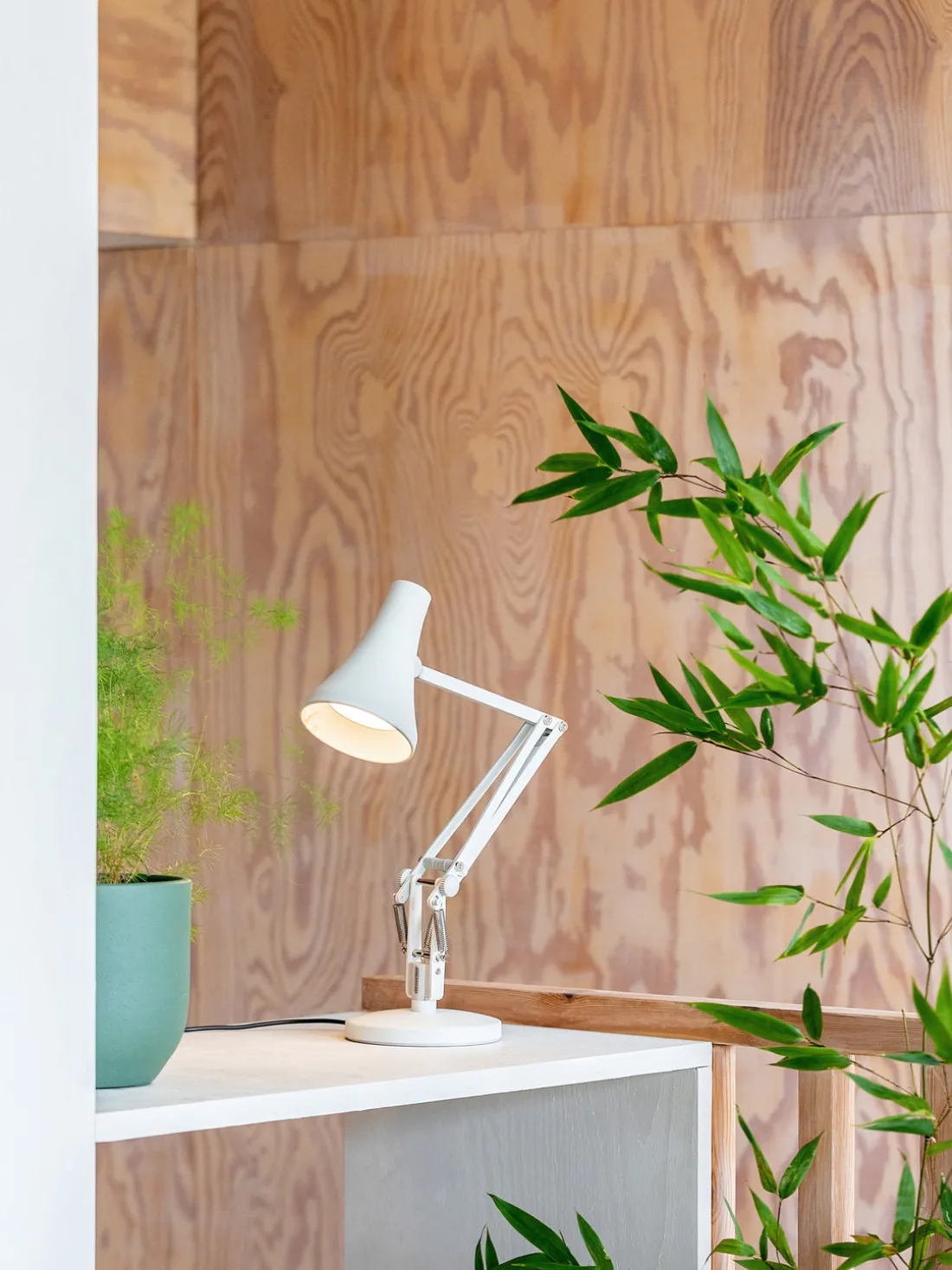 Lámpara de escritorio pequeña LED 90 Mini Mini