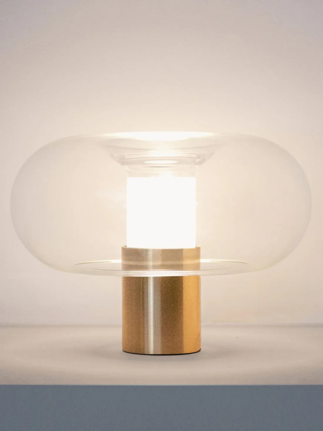 Lámpara de mesa artesanal regulable Fontanella