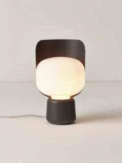 Lámpara de mesa artesanal pequeña Blom