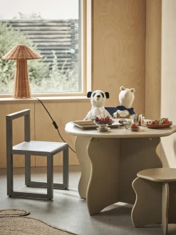 Lámpara de mesa artesanal de ratán Dou