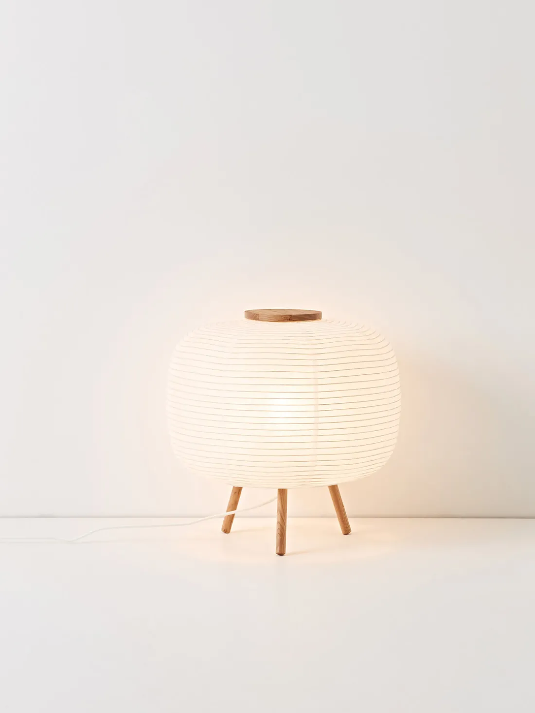 Lámpara de mesa de diseño de papel de arroz Misaki