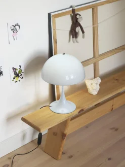 Lámpara de mesa LED Panthella, de diseño Verner Panton