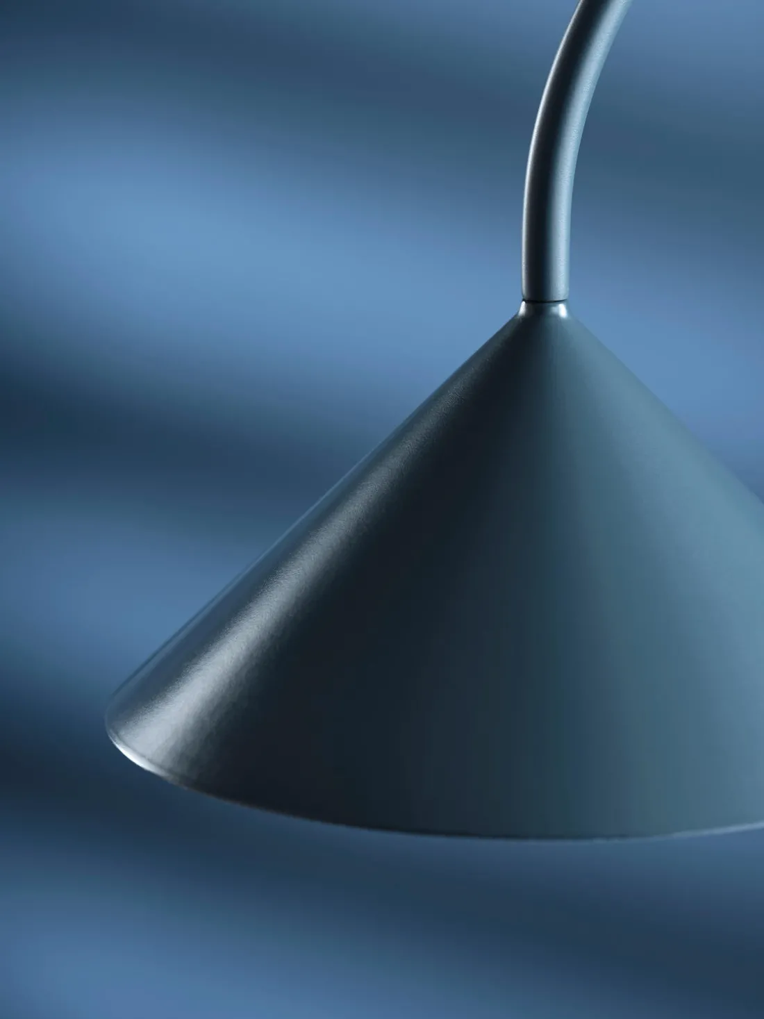 Lámpara de mesa LED para exterior regulable Grasp, pórtatil