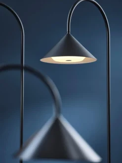 Lámpara de mesa LED para exterior regulable Grasp, pórtatil