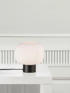 Lámpara de mesa pequeña de vidrio opalino Charles