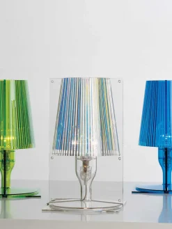 Lámpara de mesa pequeña LED Take