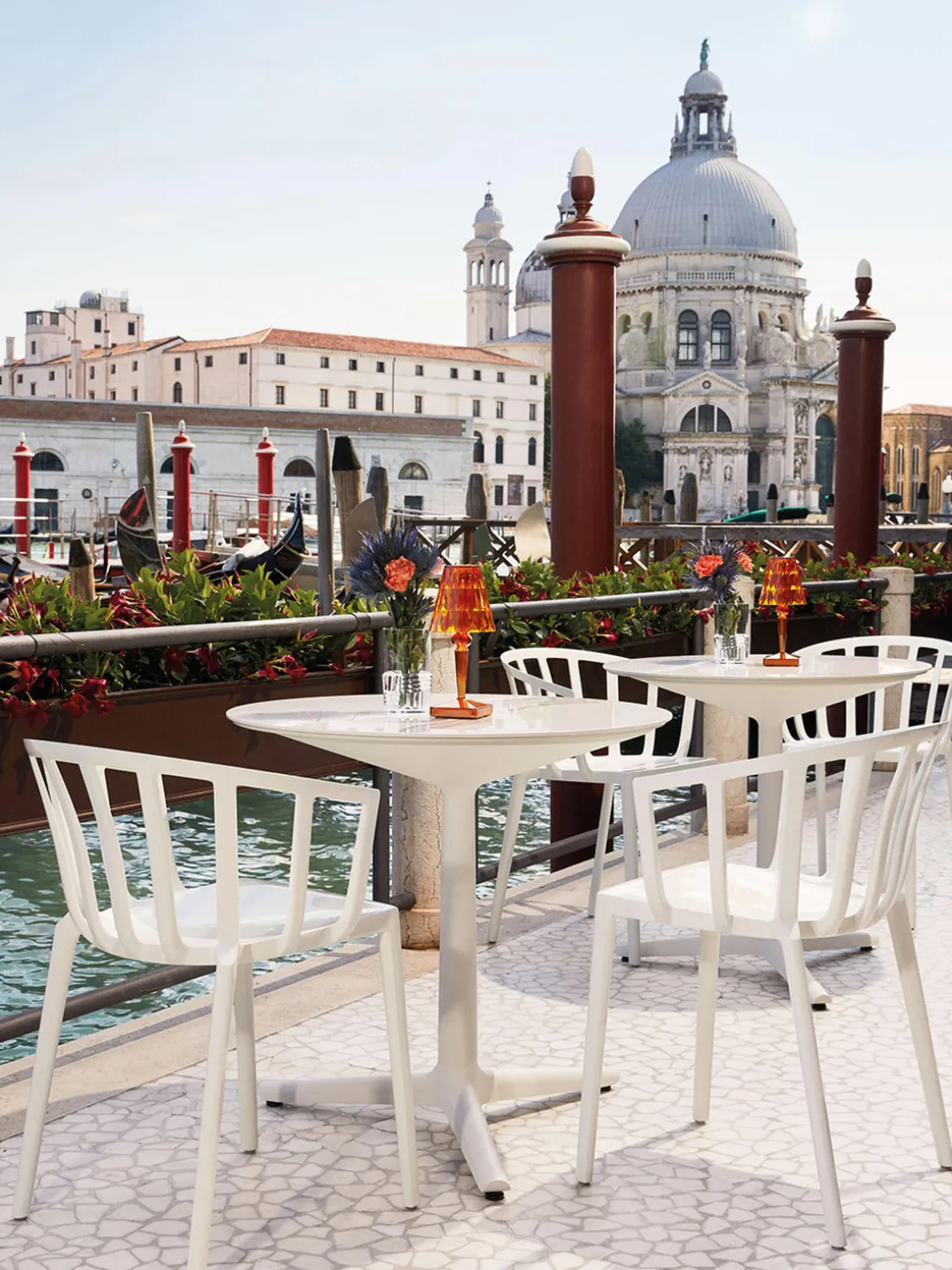 Lámpara de mesa pequeña LED Battery, 26 cm