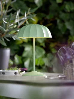 Lámpara de mesa pequeña para exterior LED regulable Ombrellino, portátil