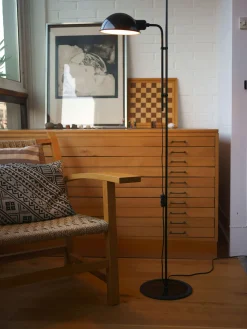 Lámpara de pie pequeña con pantalla ajustable Funiculí