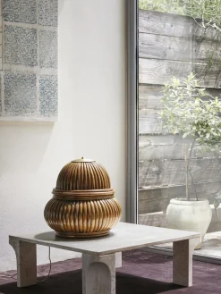 Lámpara de pie pequeña de ratán Bohemian