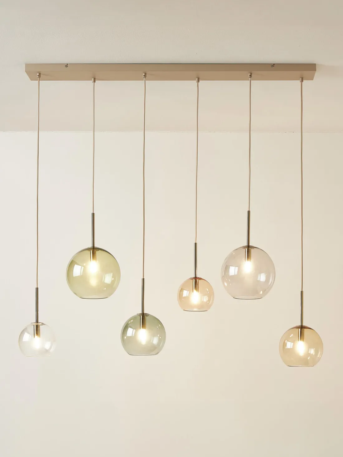 Lámpara de techo grande esferas de vidrio Raquel