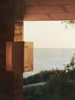 Lámpara de techo LED regulable de travertino Oeste