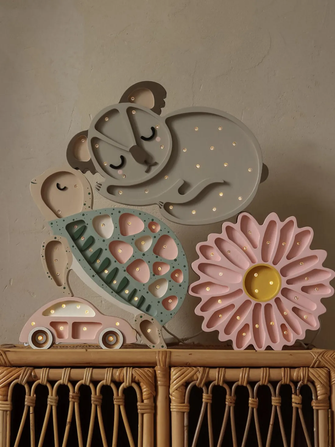 Lámpara infantil LED artesanal regulable Koala, con función de temporizador