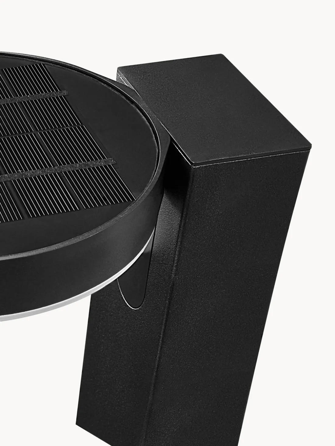 Lámpara solar de suelo Rica, con sensor de movimiento