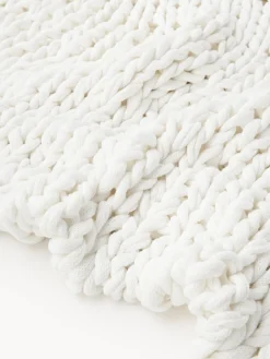 Manta artesanal de punto grueso Adyna