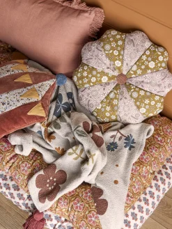 Manta con borlas Bryn