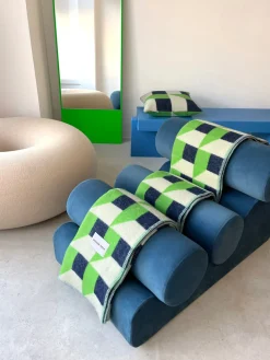 Manta de lana Cubics