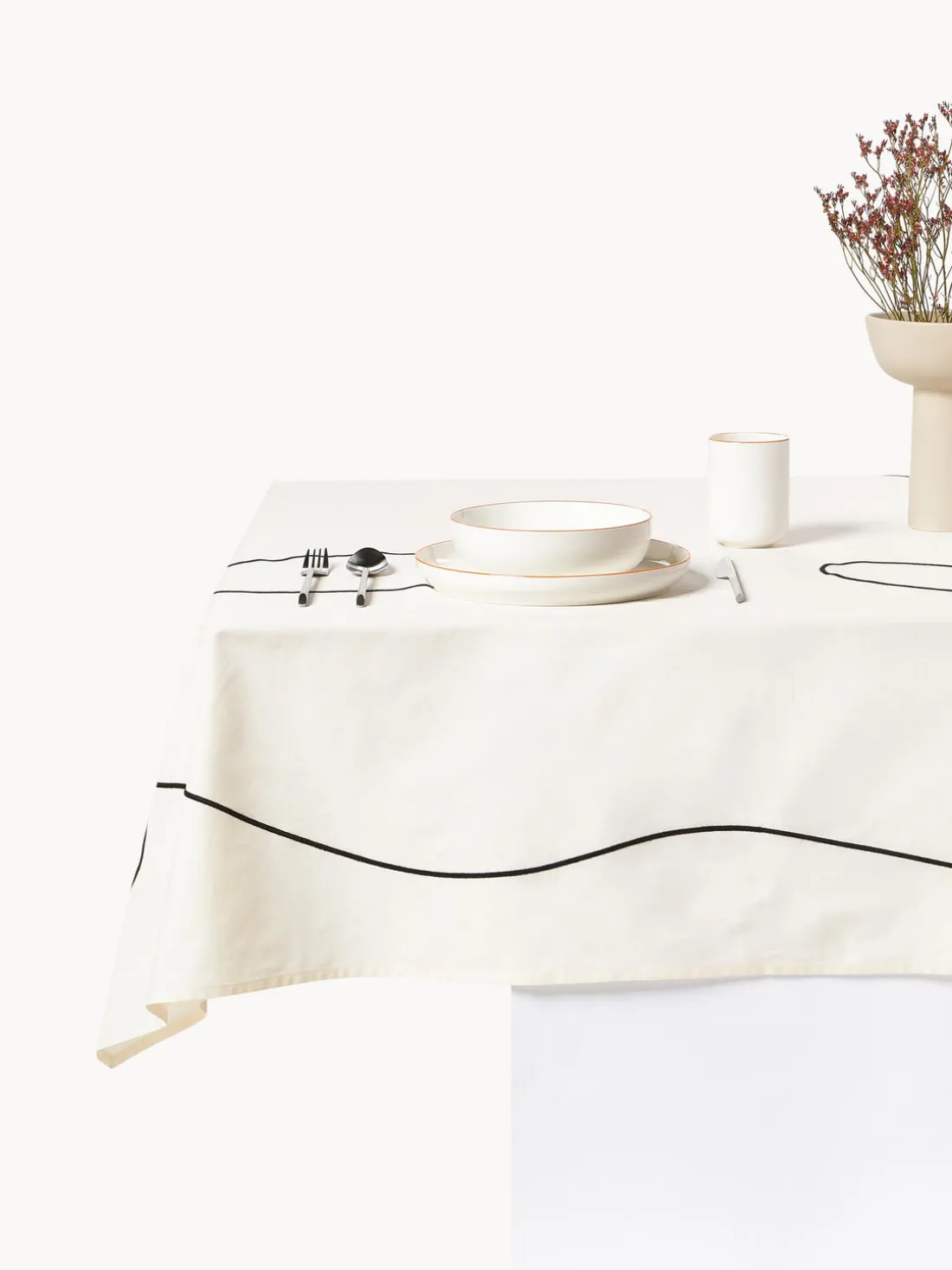 Mantel con bordado abstracto Sue