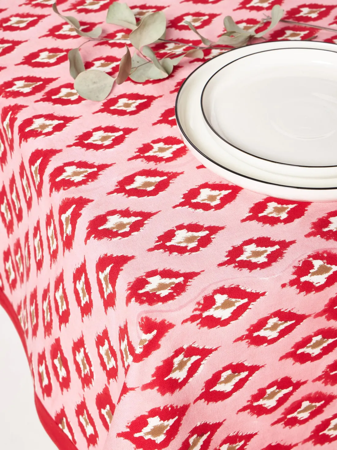 Mantel individual pintado a mano de algodón Atahan