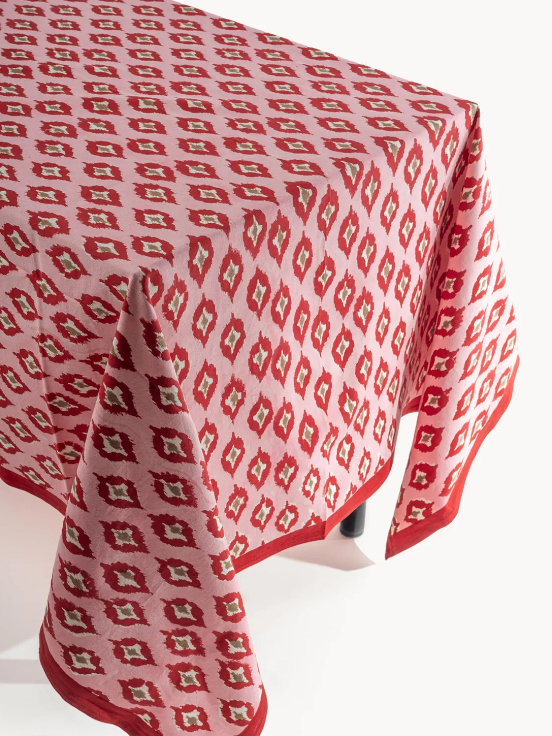 Mantel individual pintado a mano de algodón Atahan