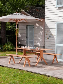 Mesa artesanal para exterior de madera de teca Loft, tamaños diferentes