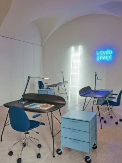 Mesa auxiliar con ruedas Mobil