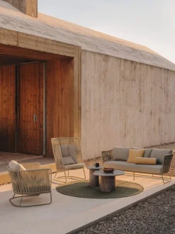 Mesa auxiliar de jardín de hormigón Macarella